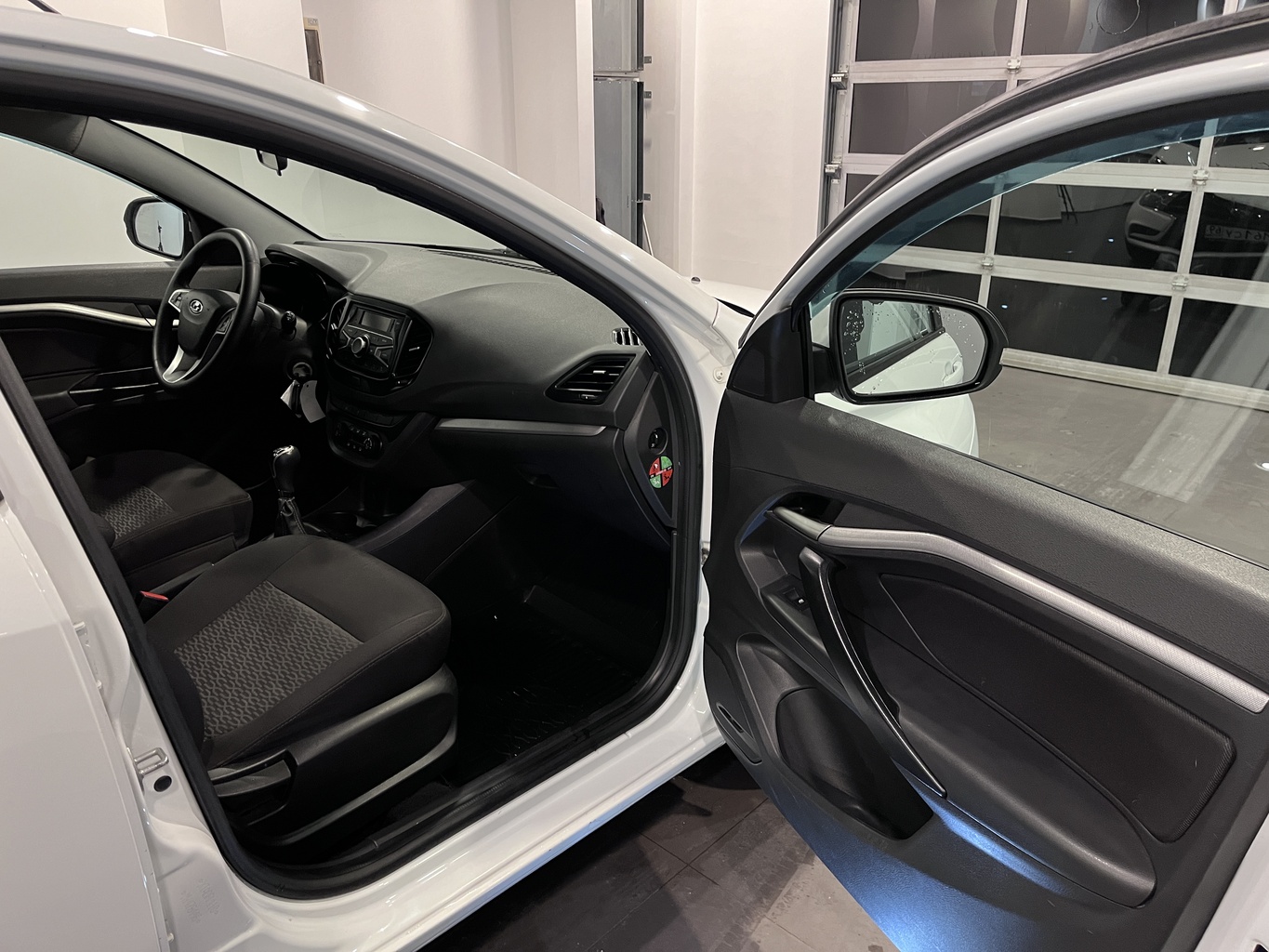 LADA VESTA