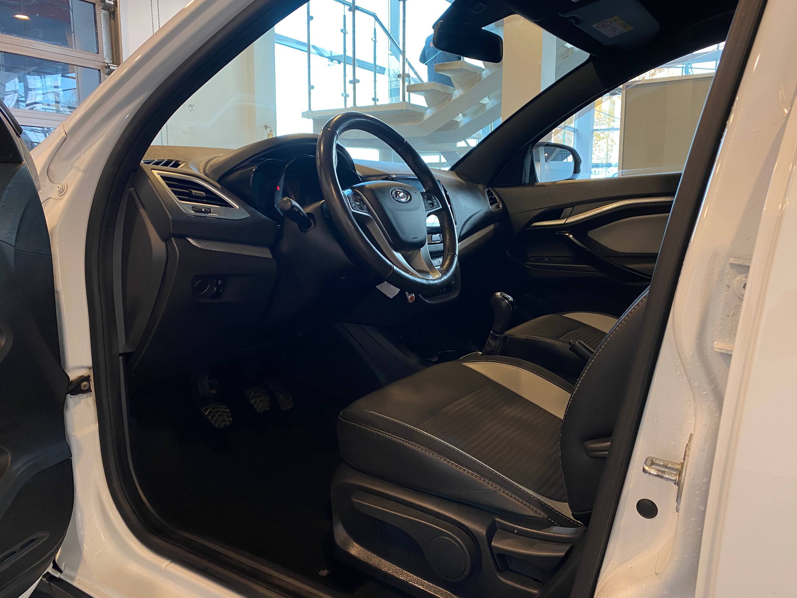 LADA VESTA