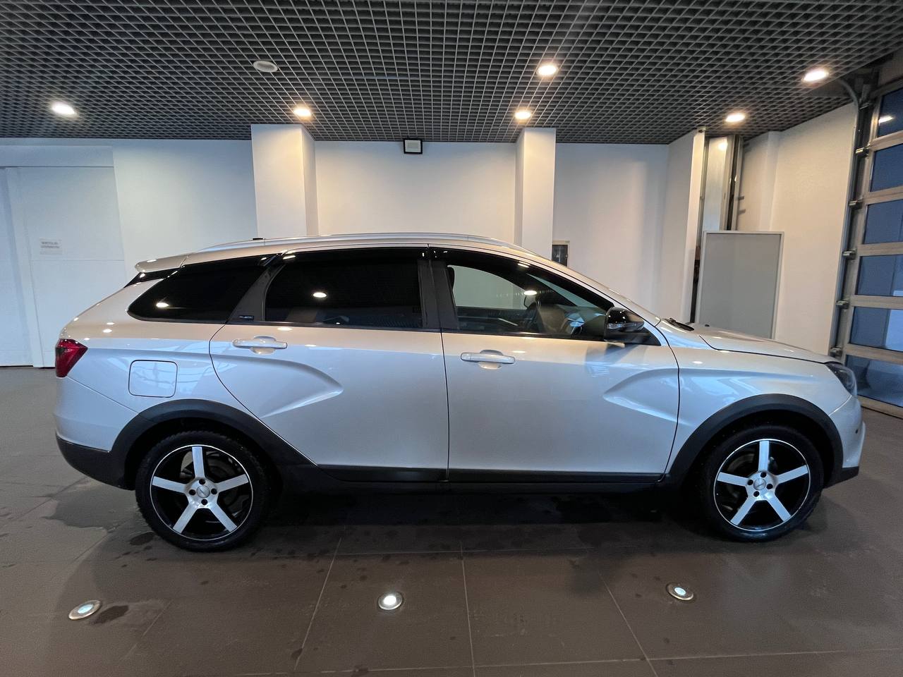 LADA VESTA