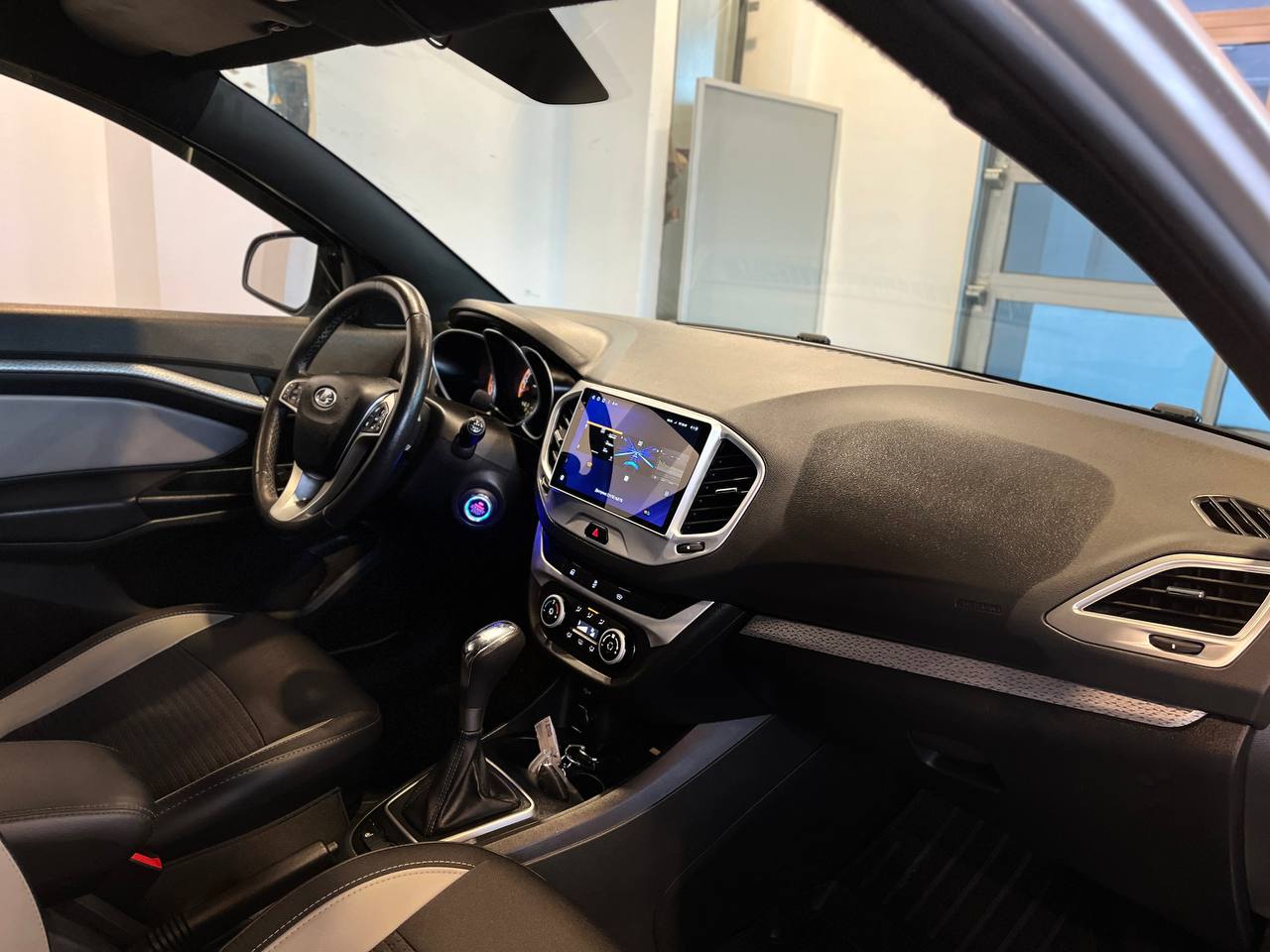 LADA VESTA