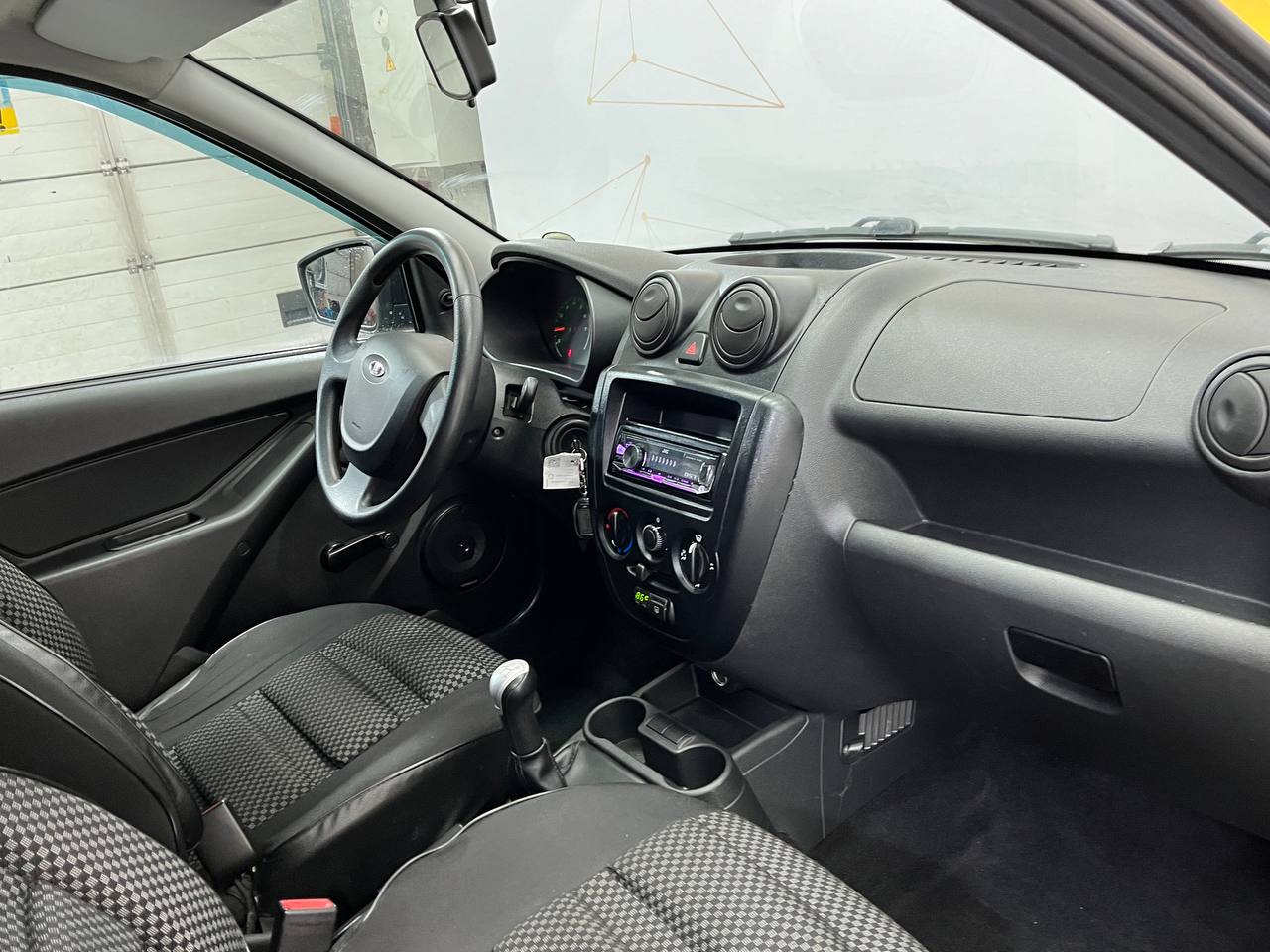 LADA GRANTA