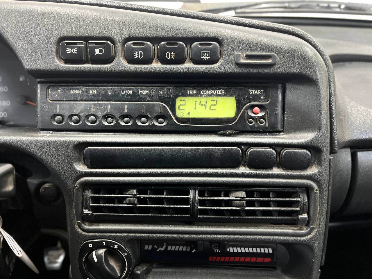 LADA 2115