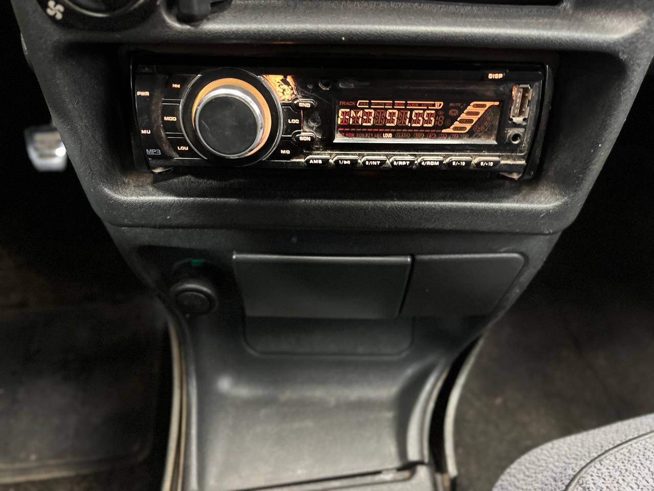 LADA 2115