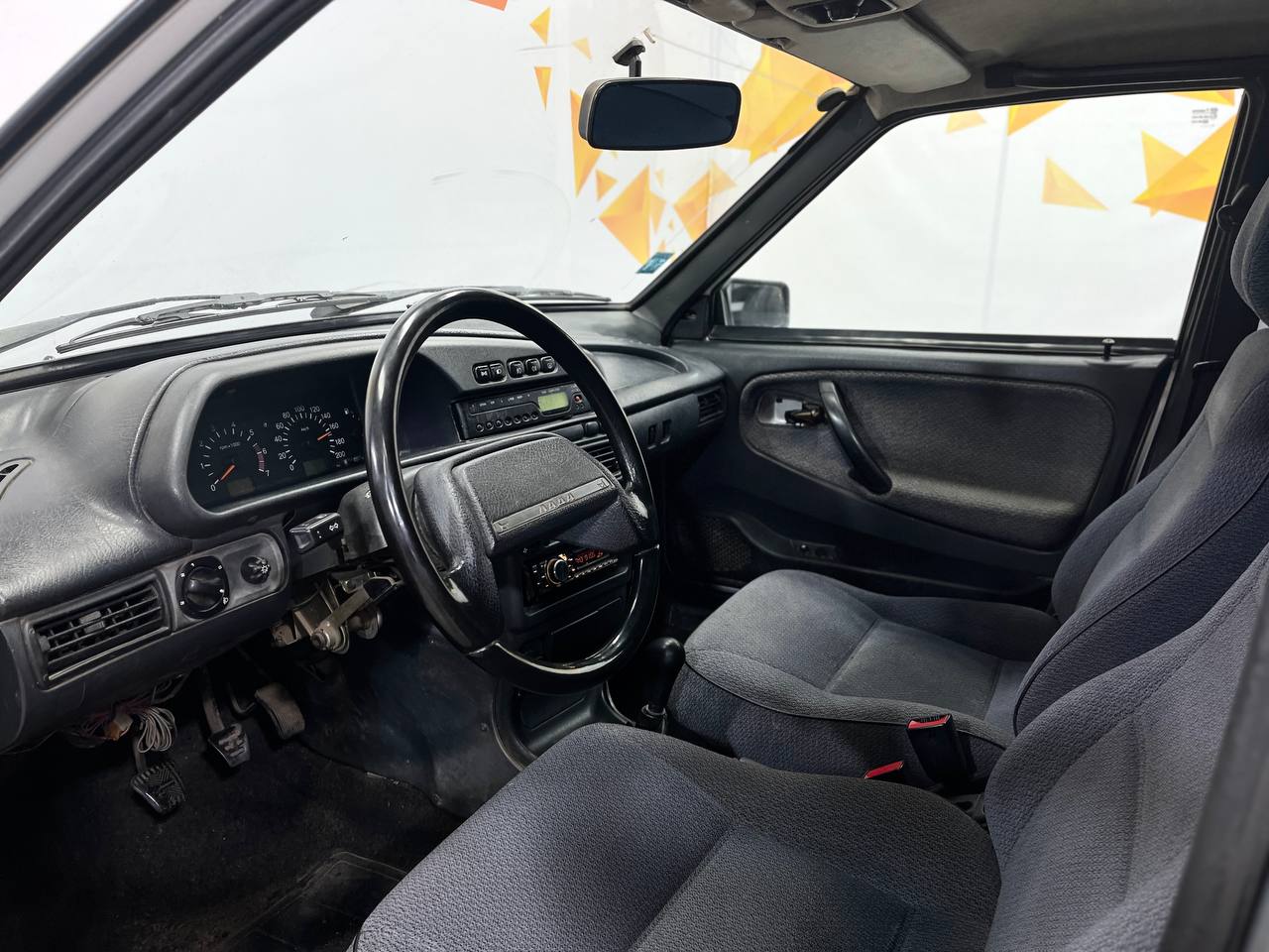 LADA 2115