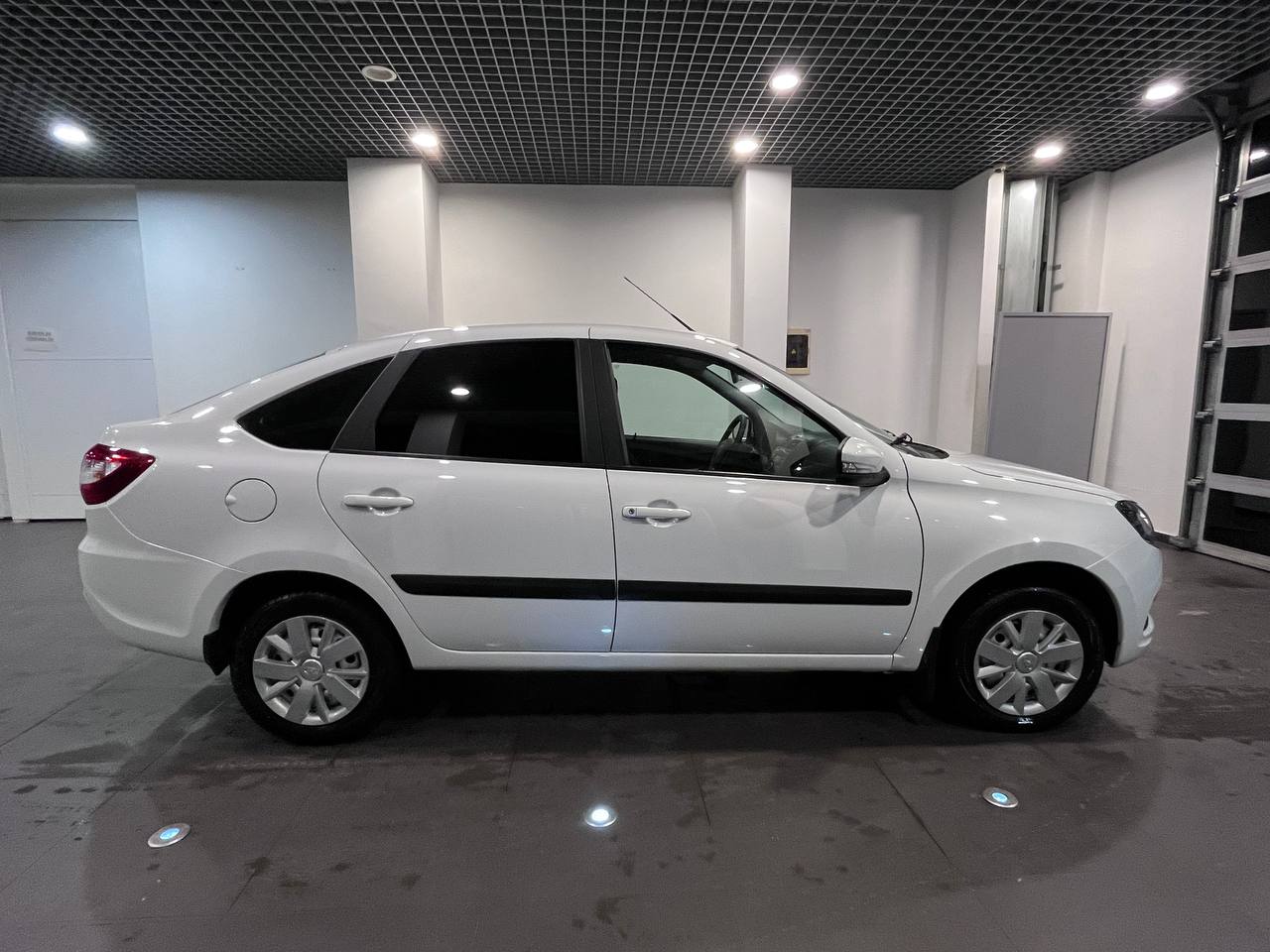 LADA GRANTA