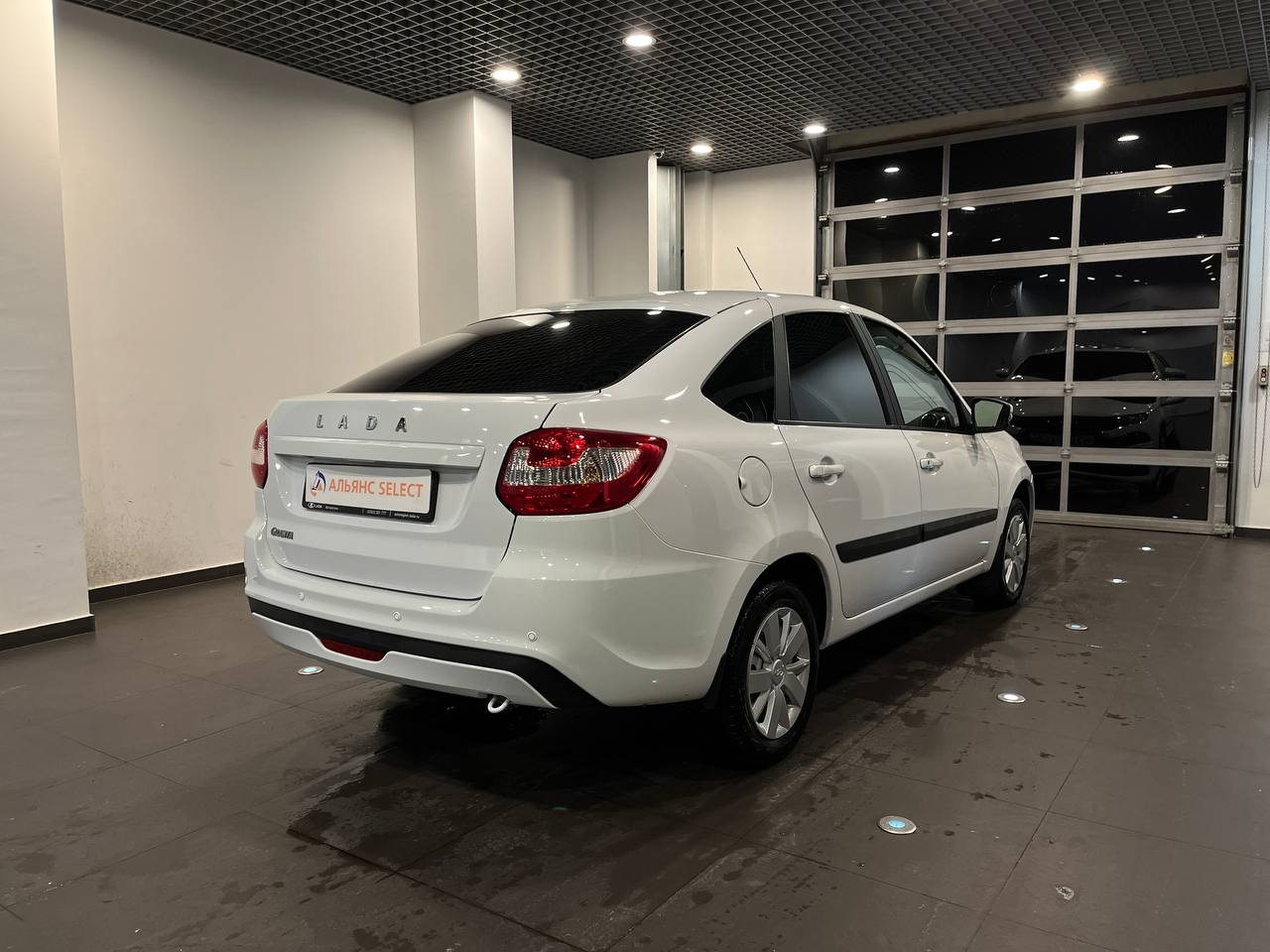 LADA GRANTA