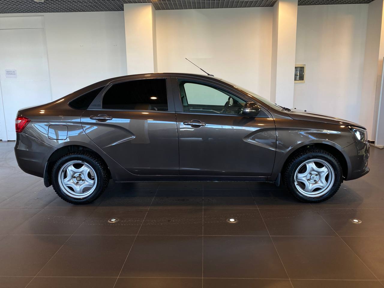 LADA VESTA