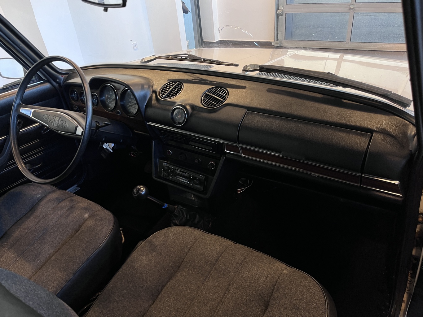 LADA 2106