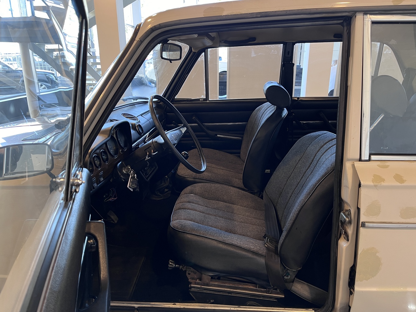 LADA 2106