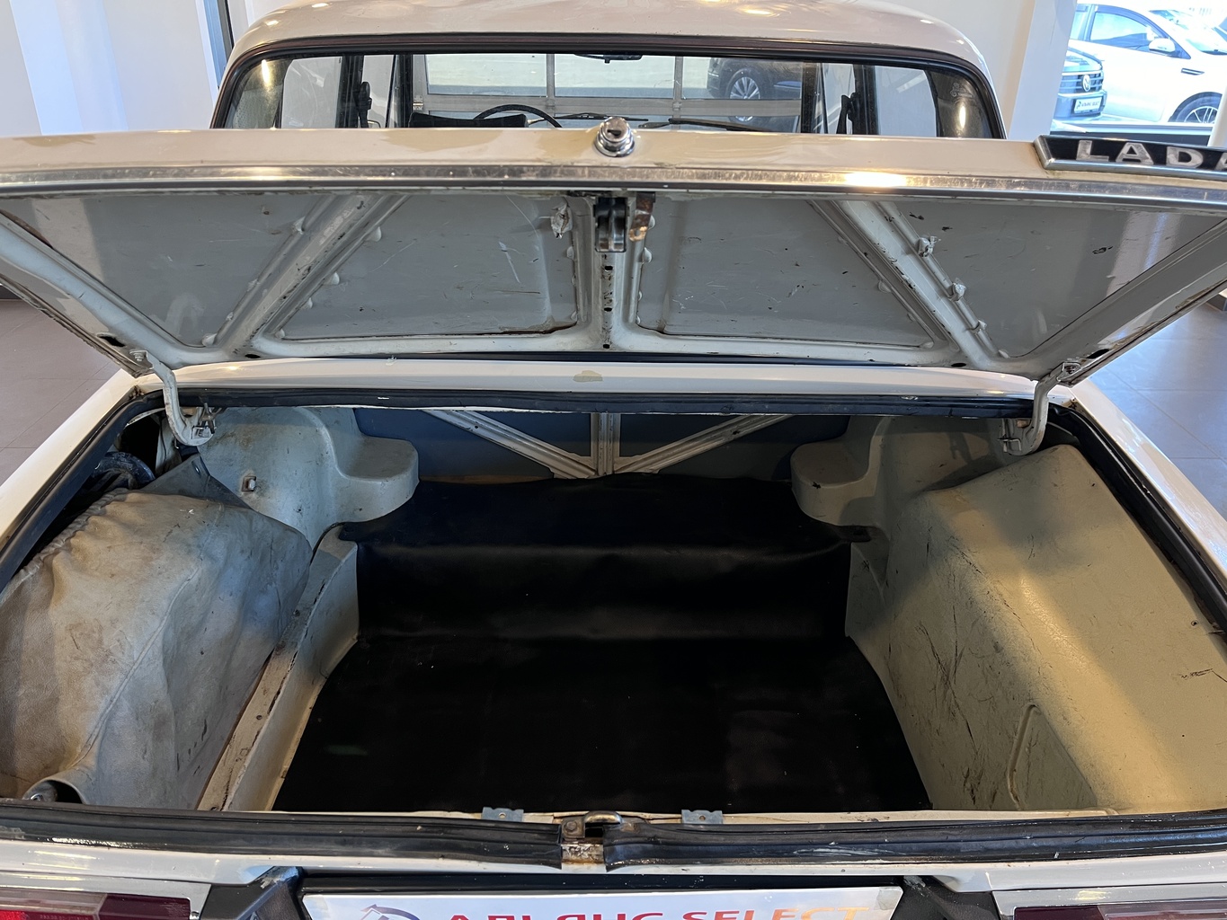 LADA 2106