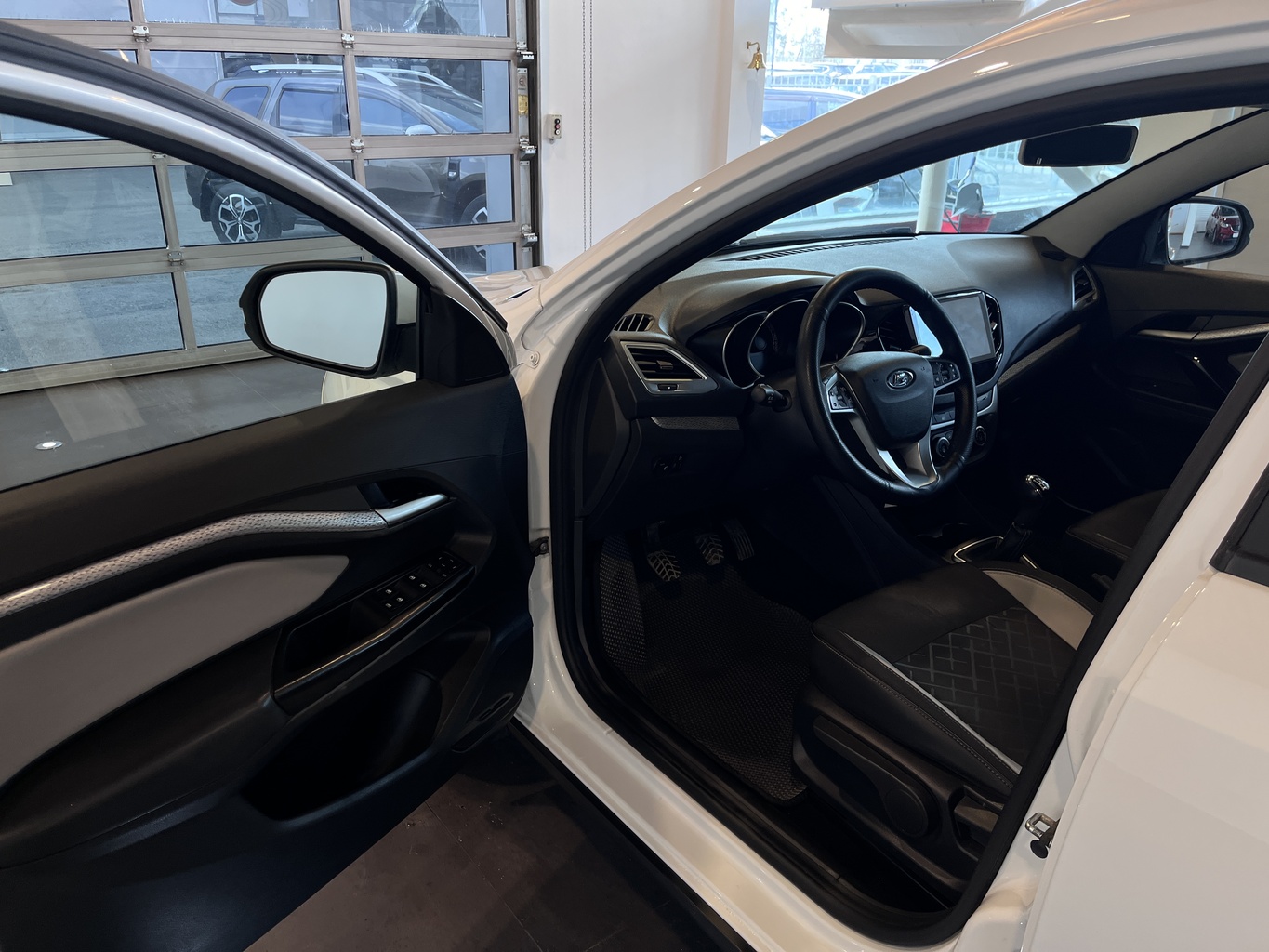 LADA VESTA