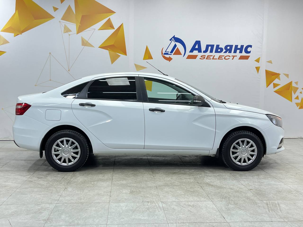 LADA VESTA