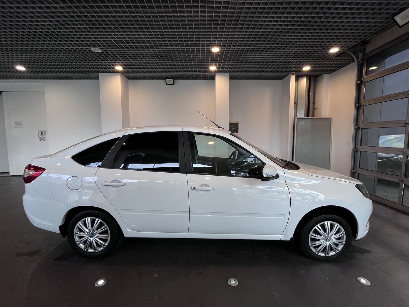 LADA GRANTA