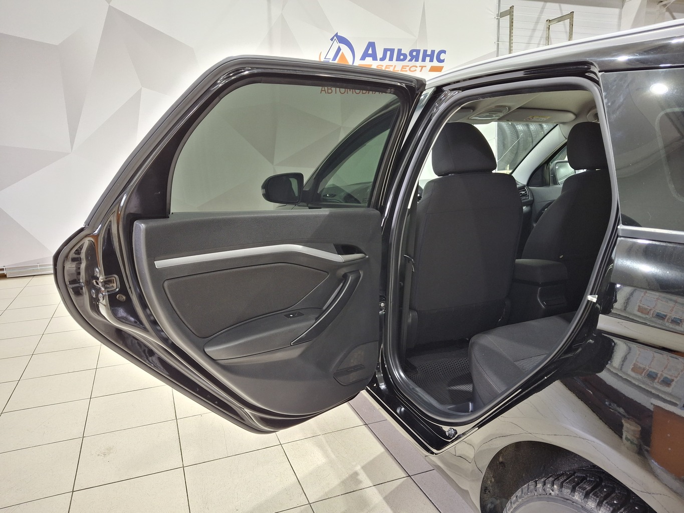 LADA VESTA