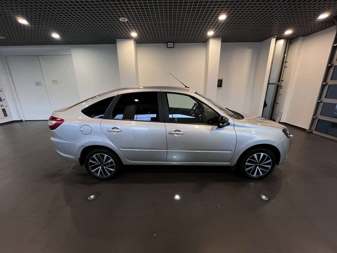 LADA GRANTA