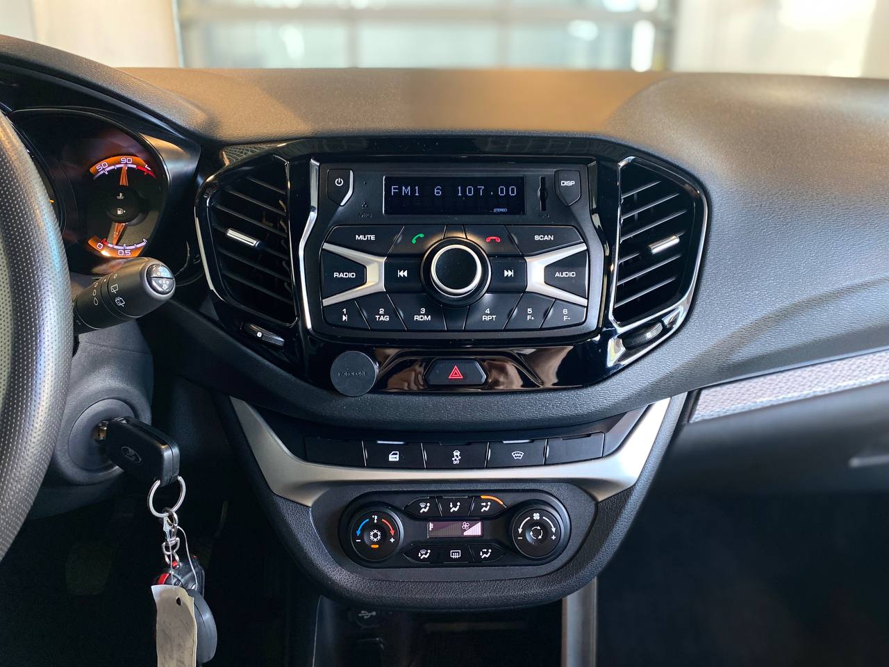 LADA VESTA