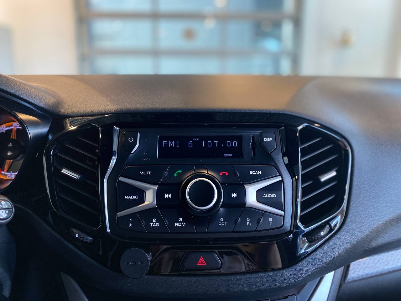 LADA VESTA