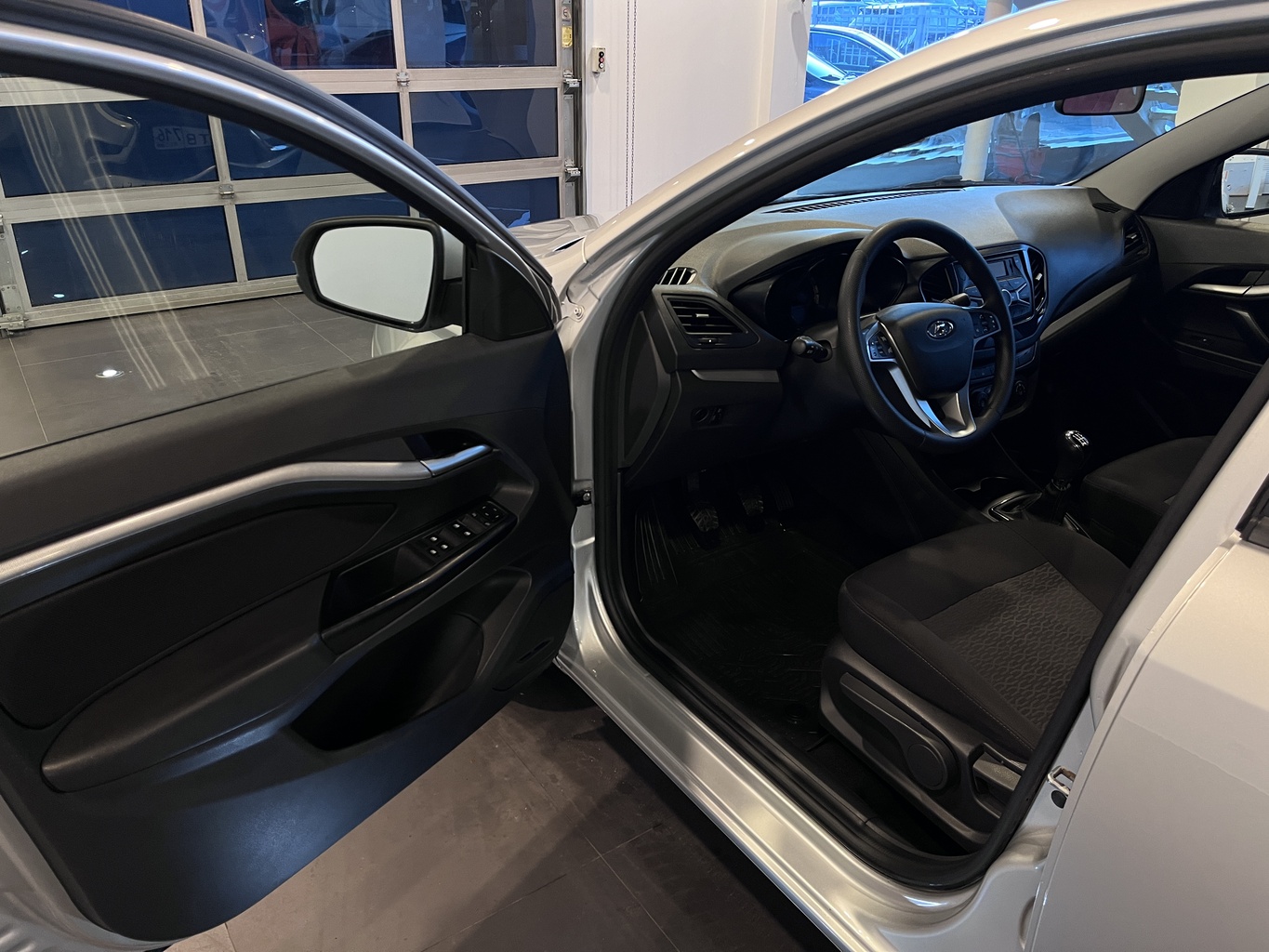 LADA VESTA
