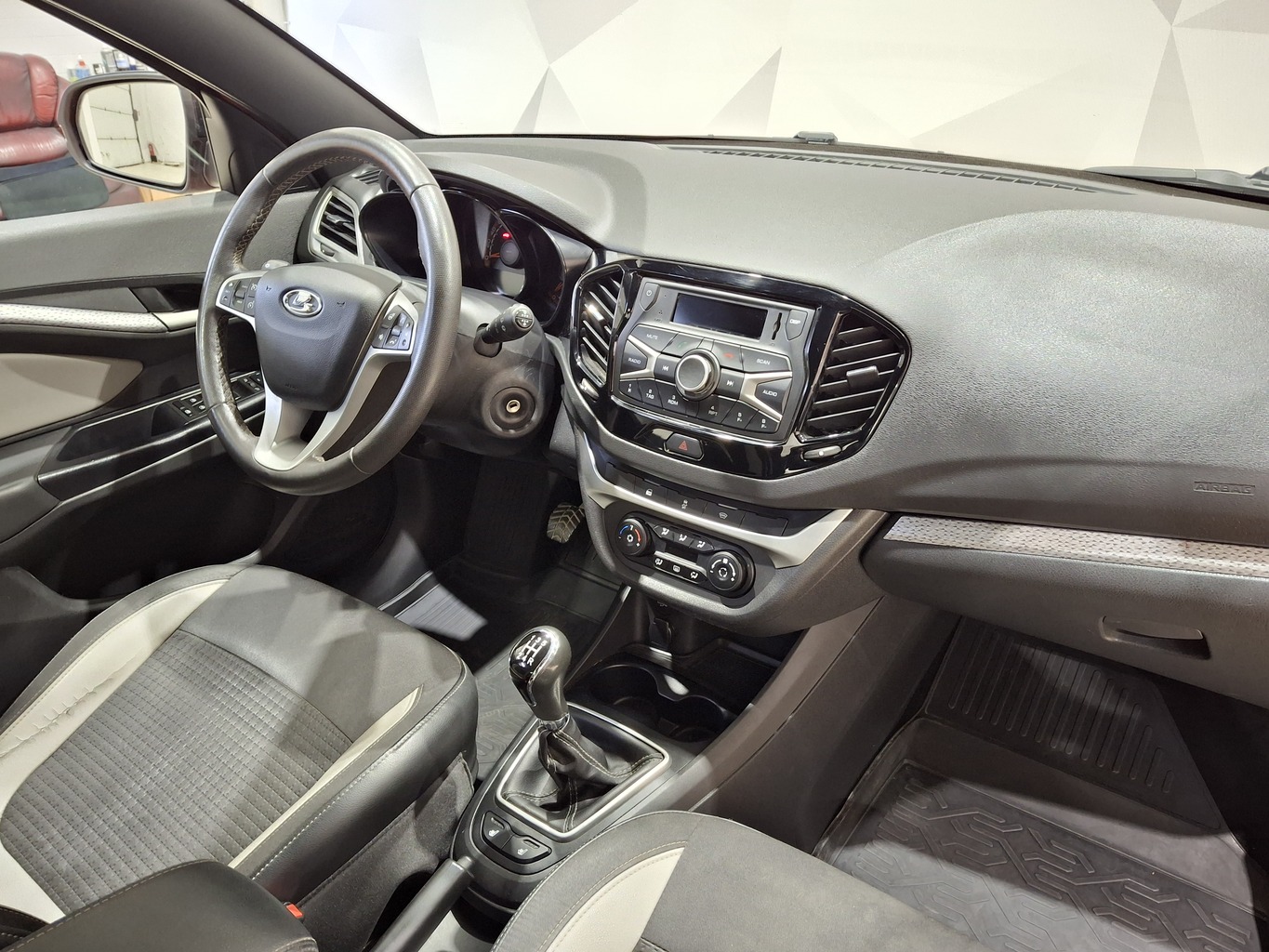 LADA VESTA