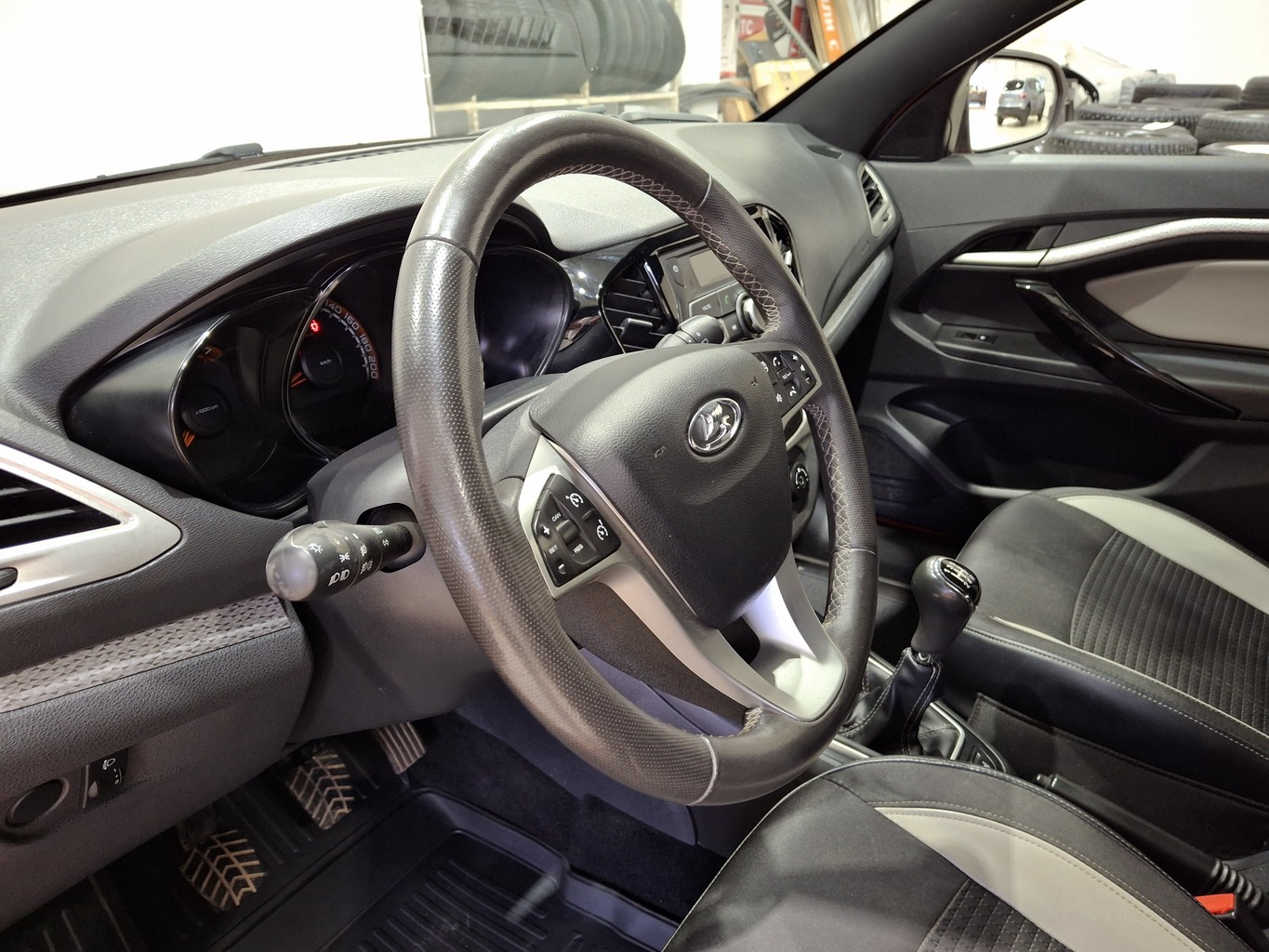 LADA VESTA