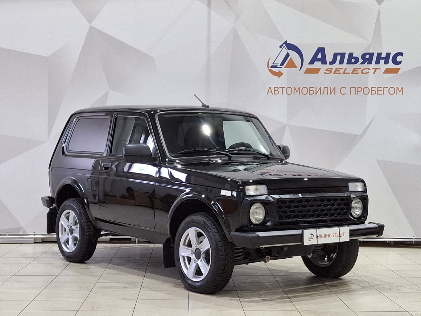 LADA NIVA TRAVEL