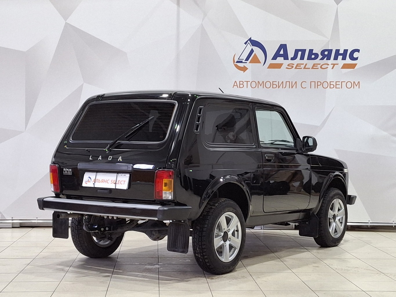 LADA NIVA TRAVEL