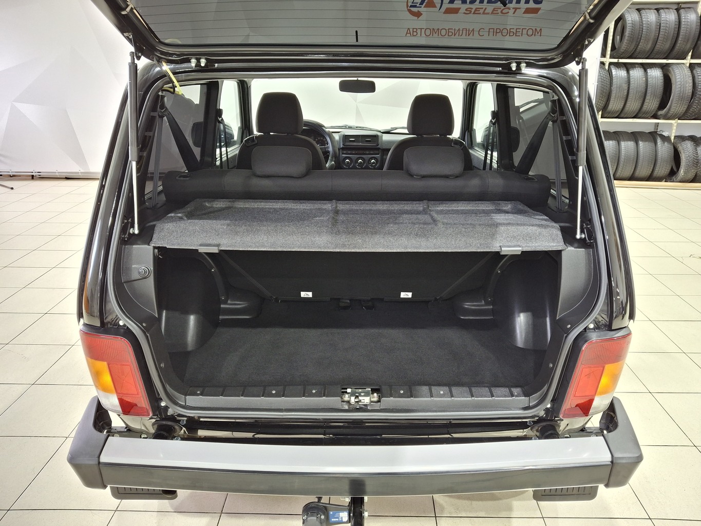 LADA NIVA TRAVEL