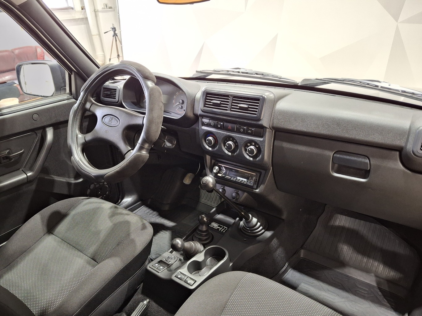 LADA NIVA TRAVEL