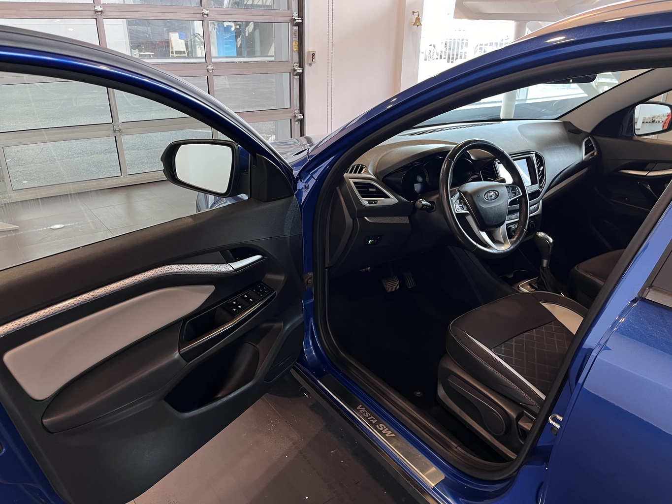 LADA VESTA