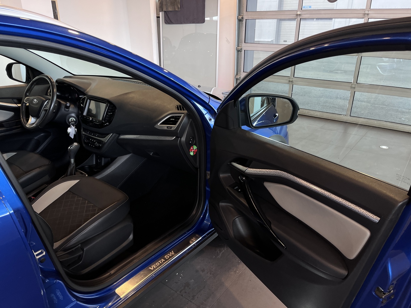 LADA VESTA