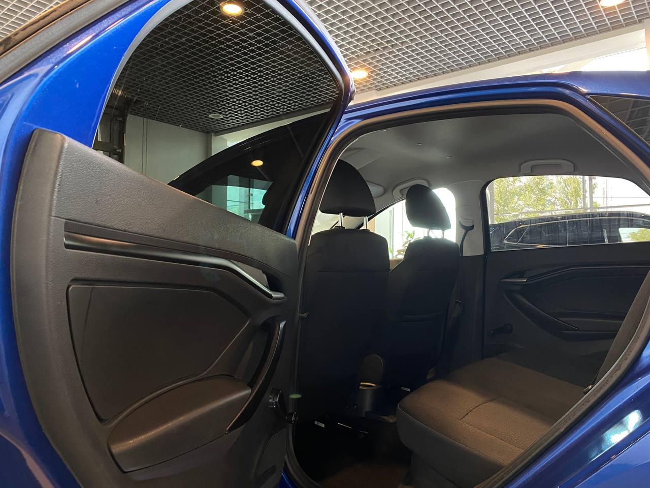 LADA VESTA