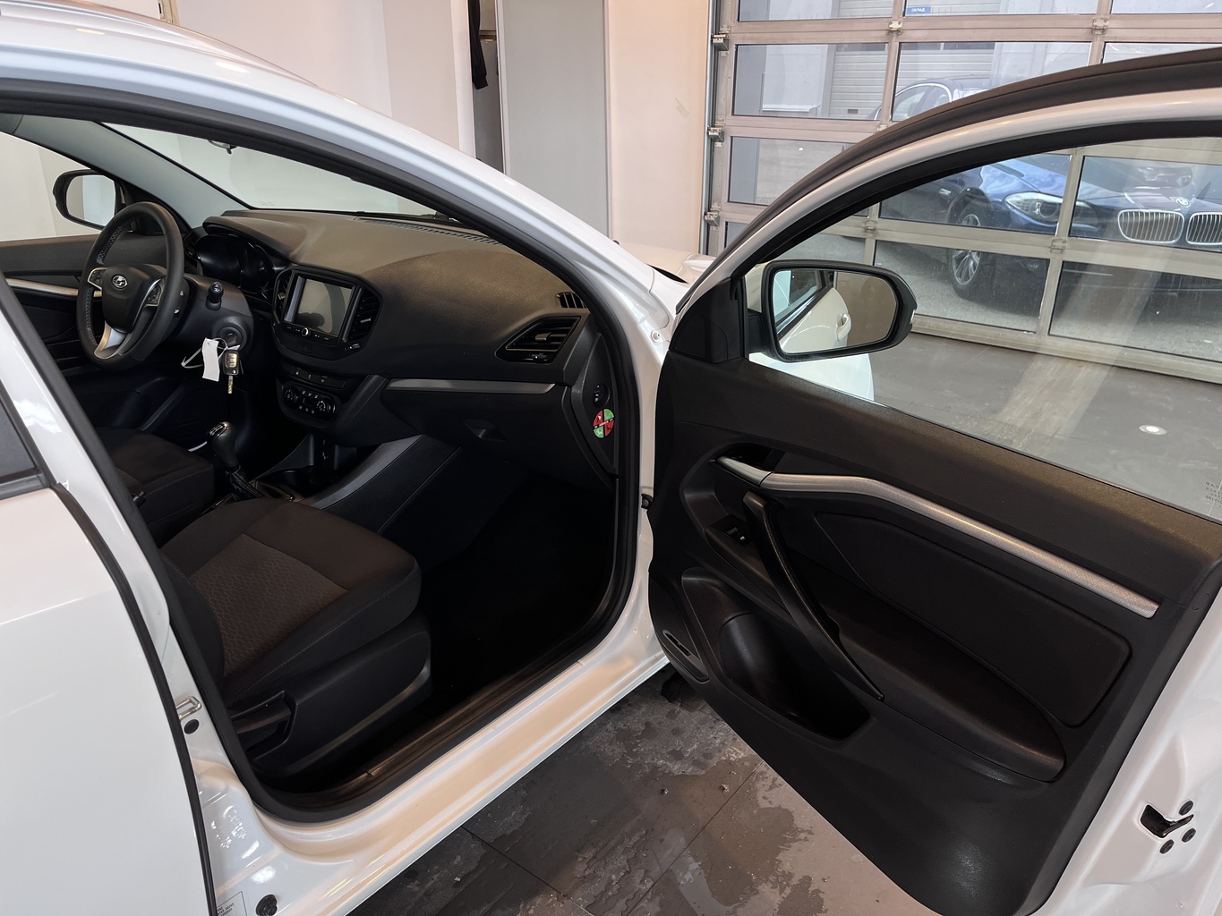 LADA VESTA