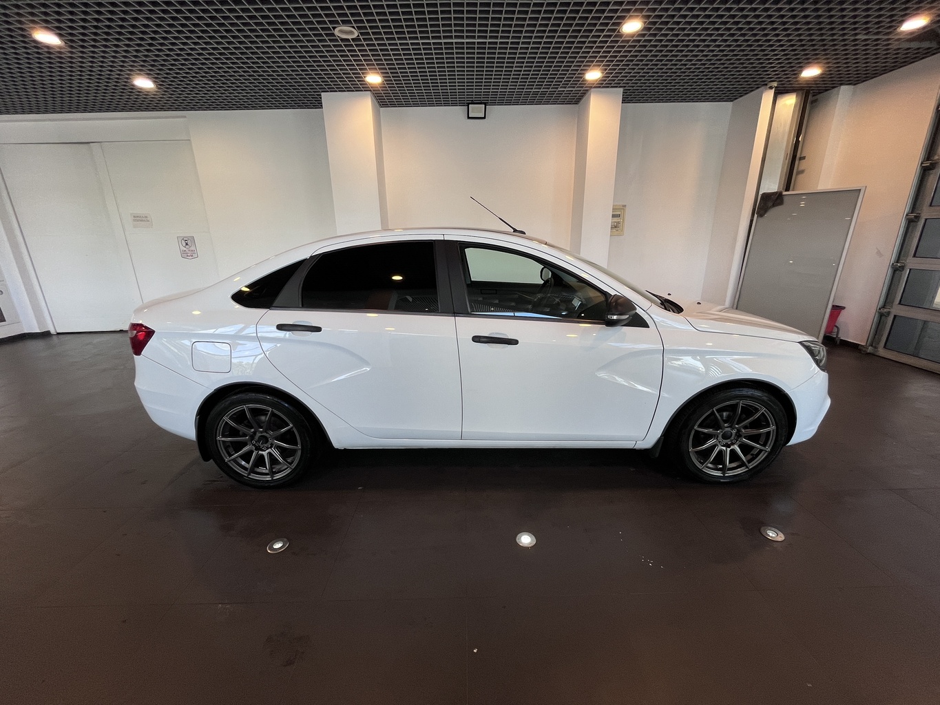 LADA VESTA