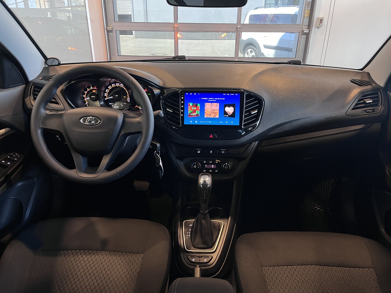 LADA VESTA