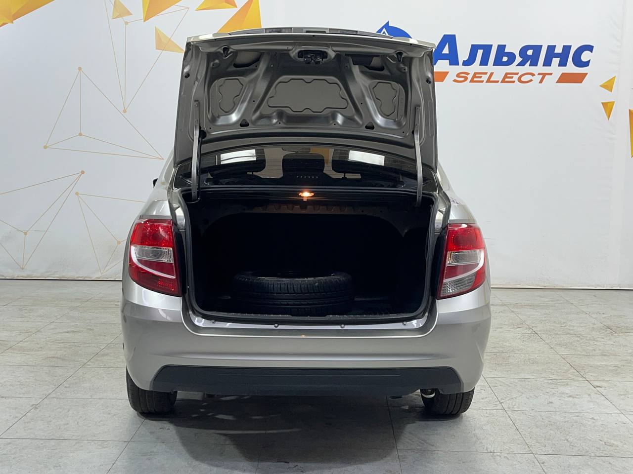 LADA GRANTA