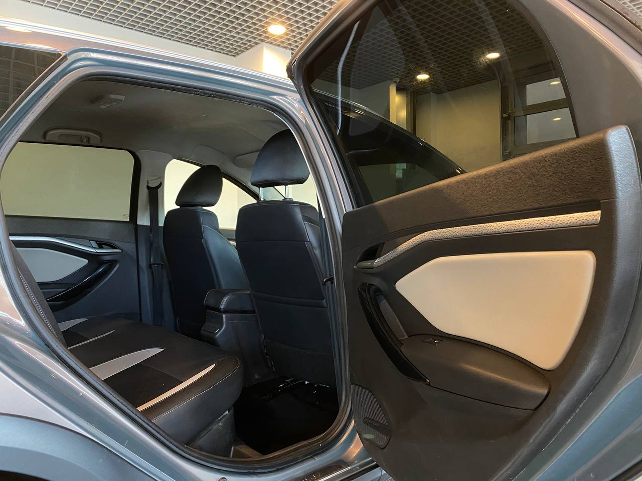 LADA VESTA