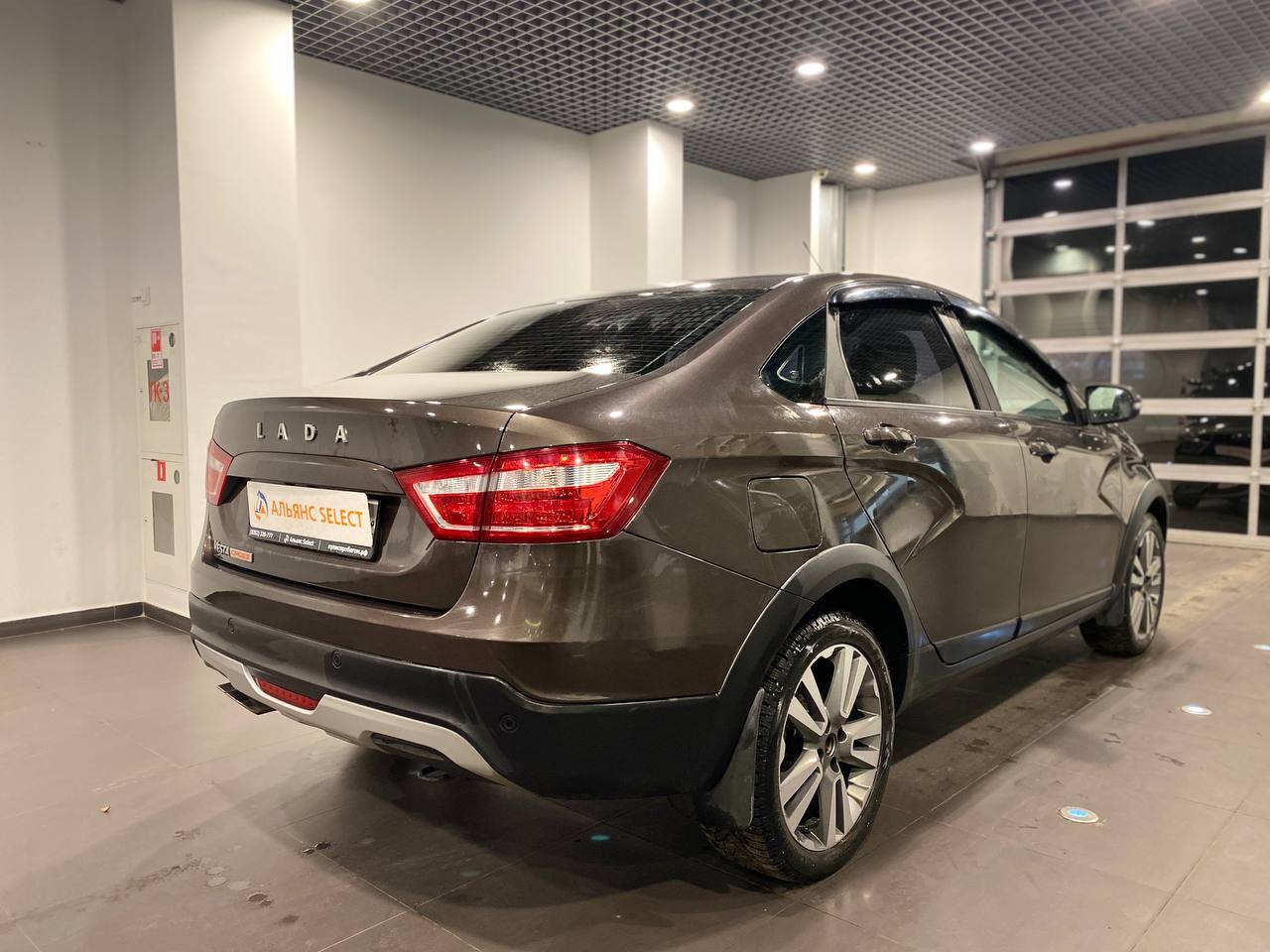 LADA VESTA CROSS