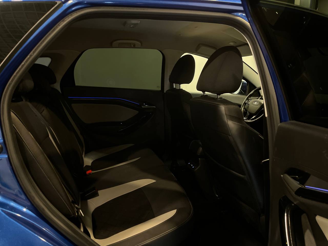 LADA VESTA