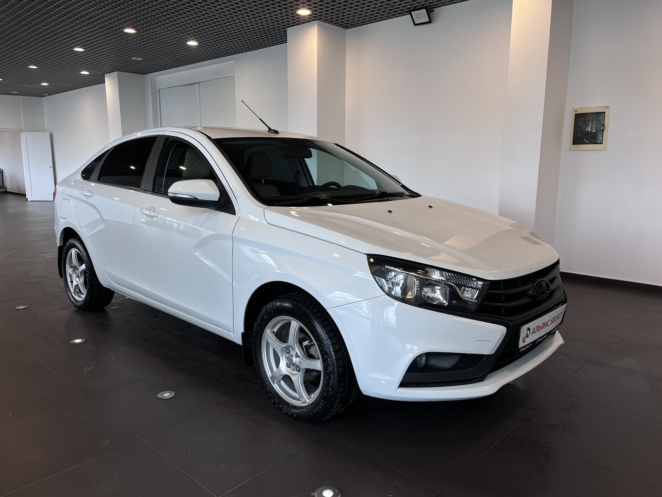 LADA VESTA