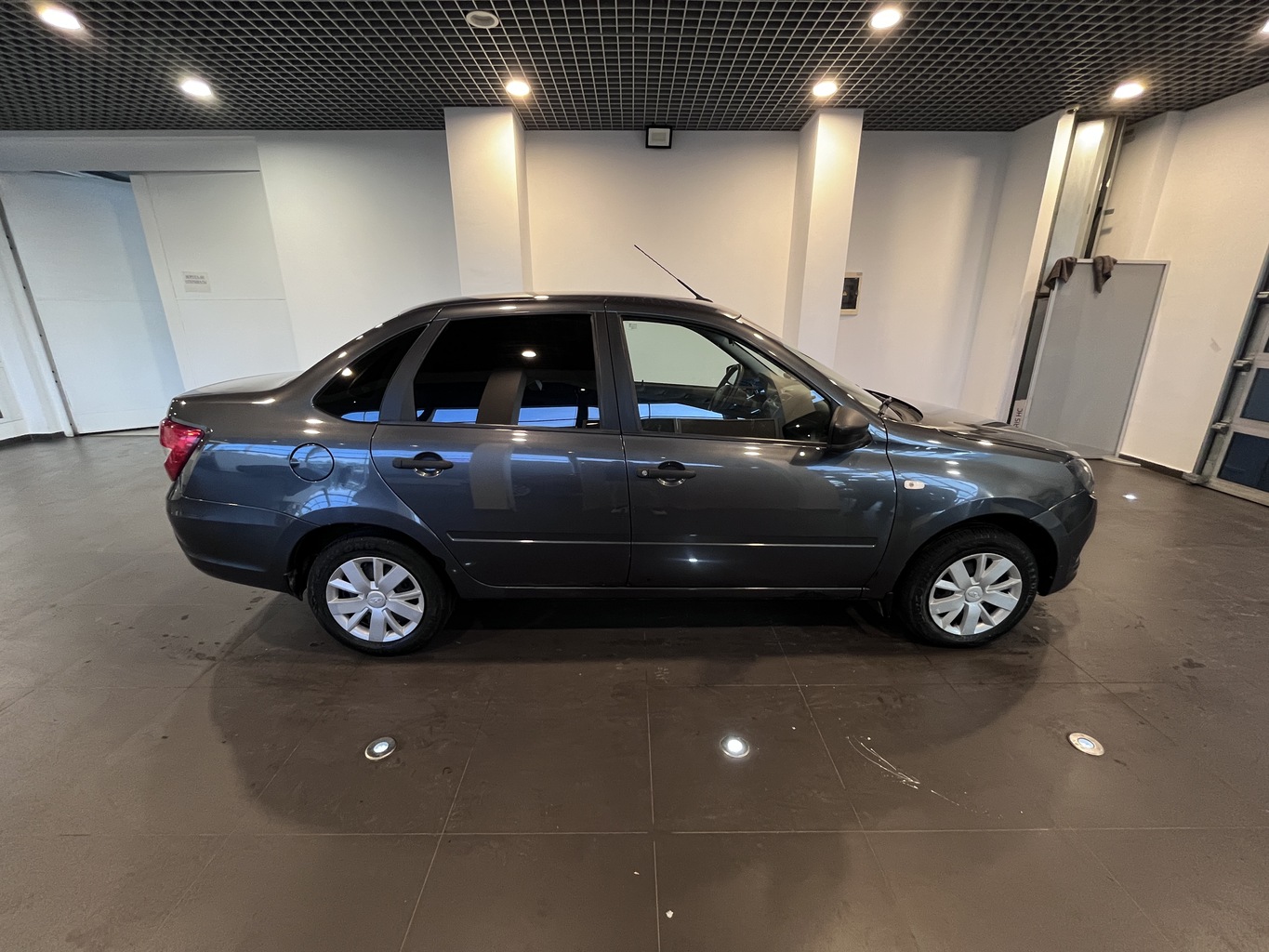 LADA GRANTA