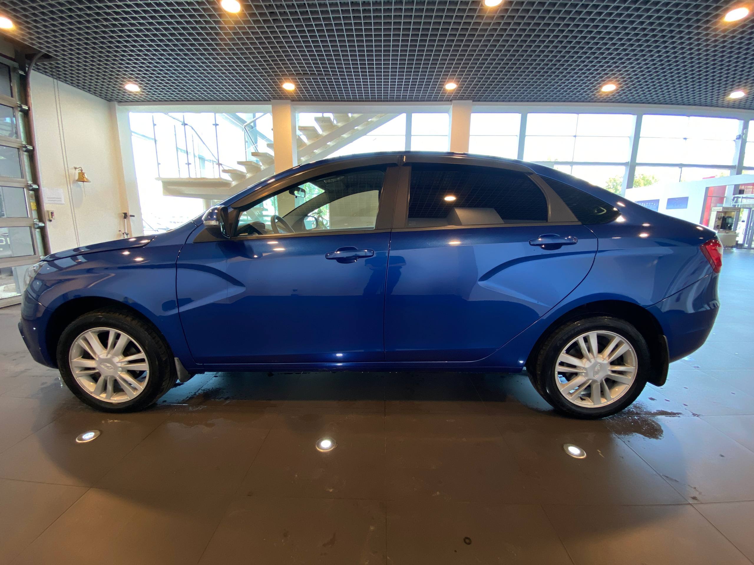 LADA VESTA