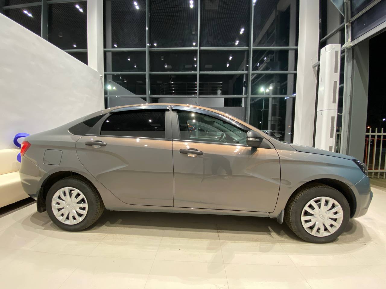 LADA VESTA