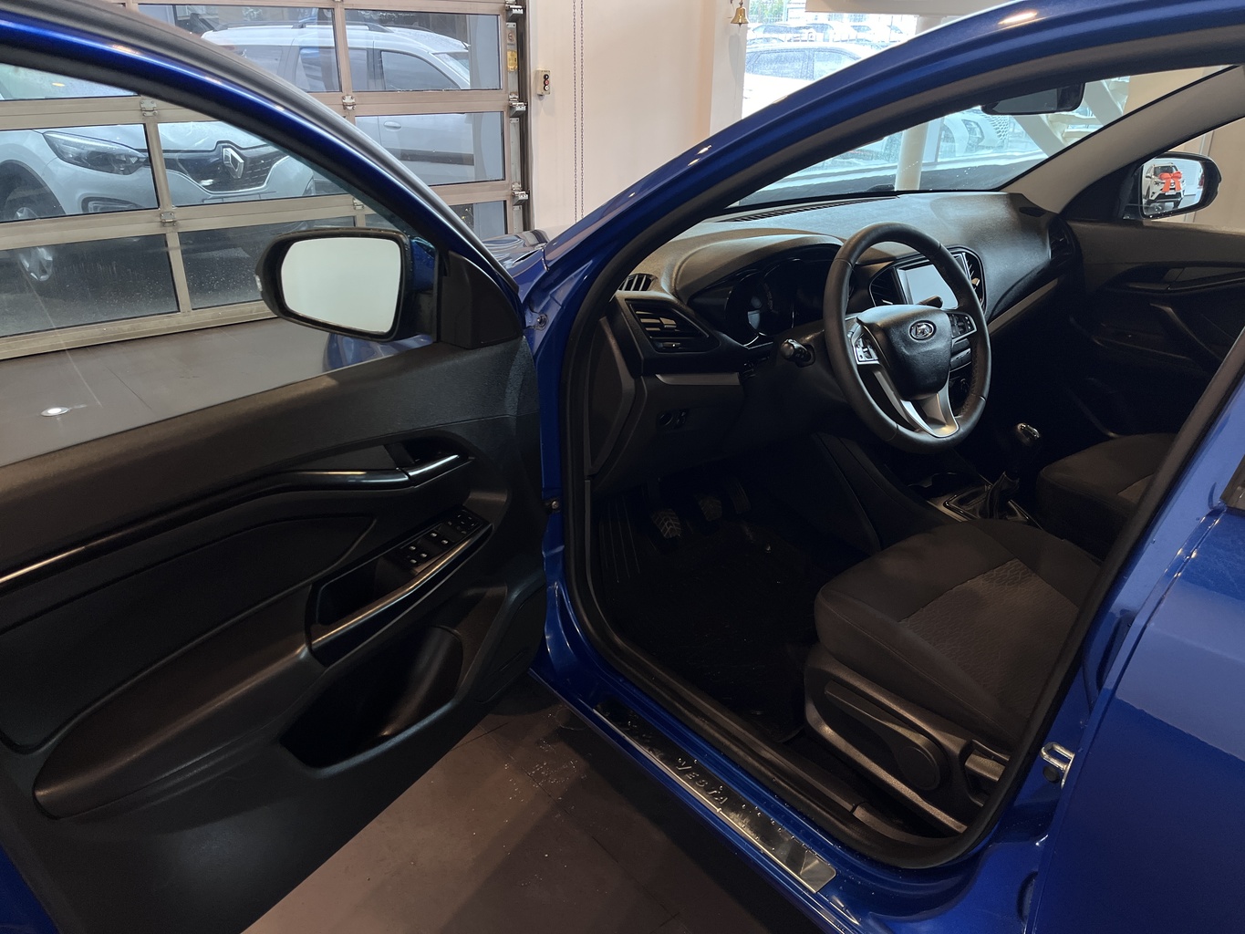 LADA VESTA