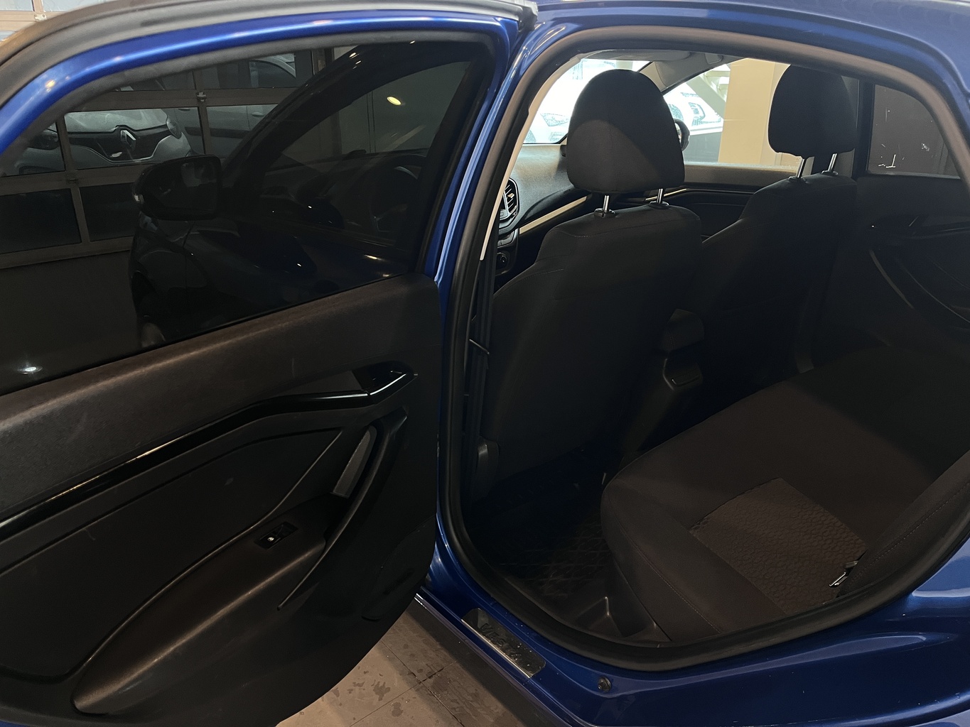 LADA VESTA