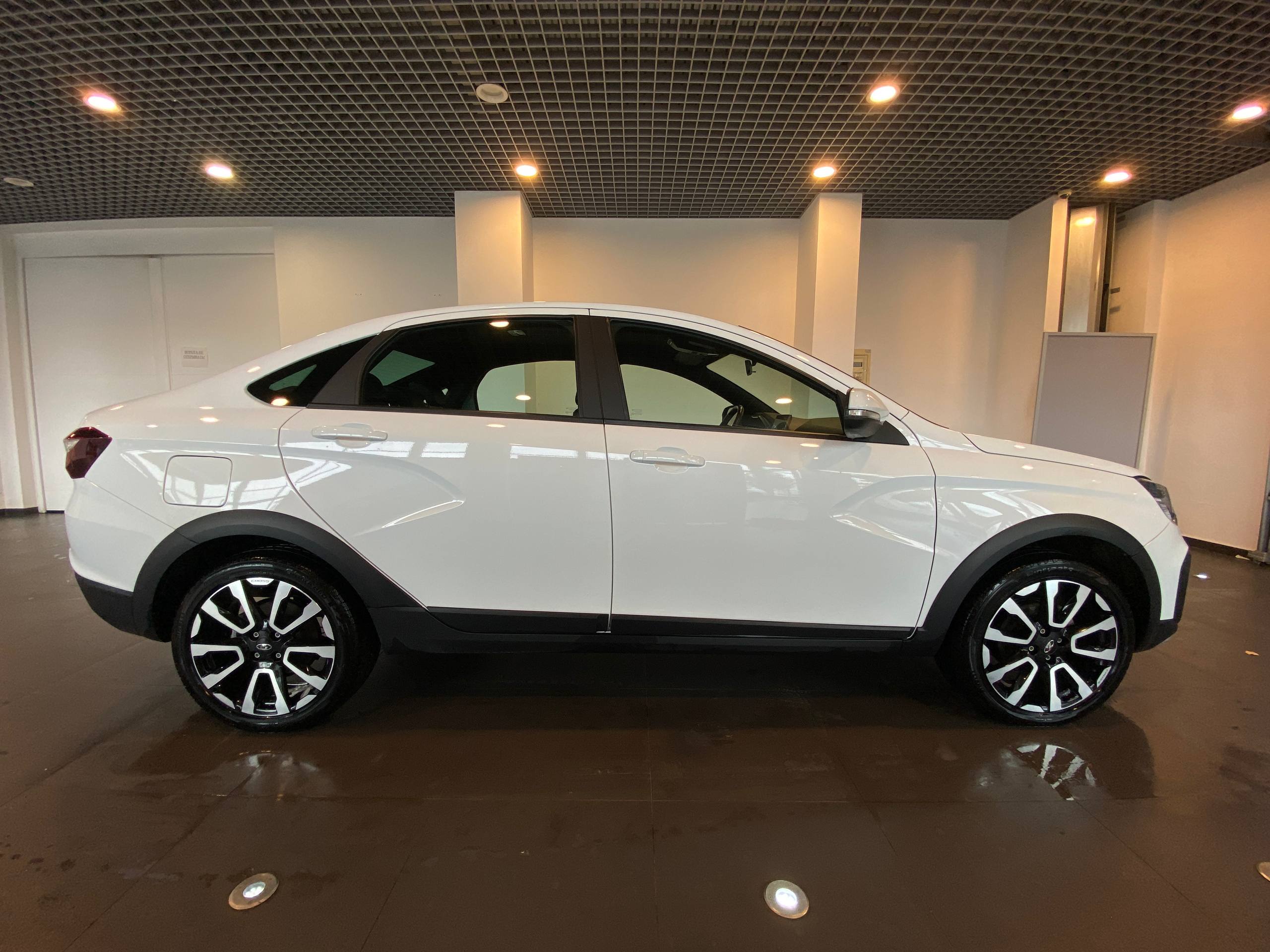 LADA VESTA