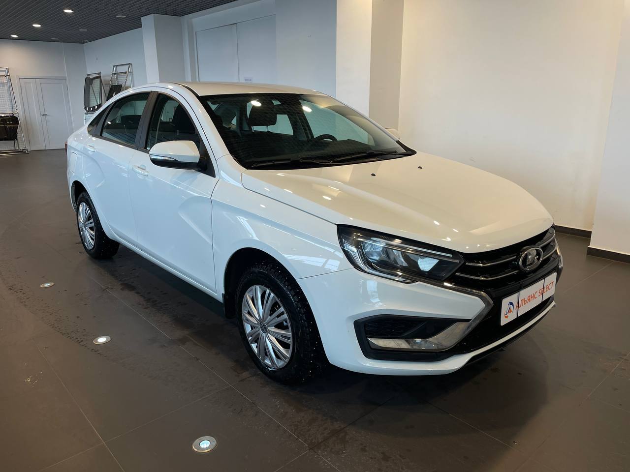 LADA VESTA