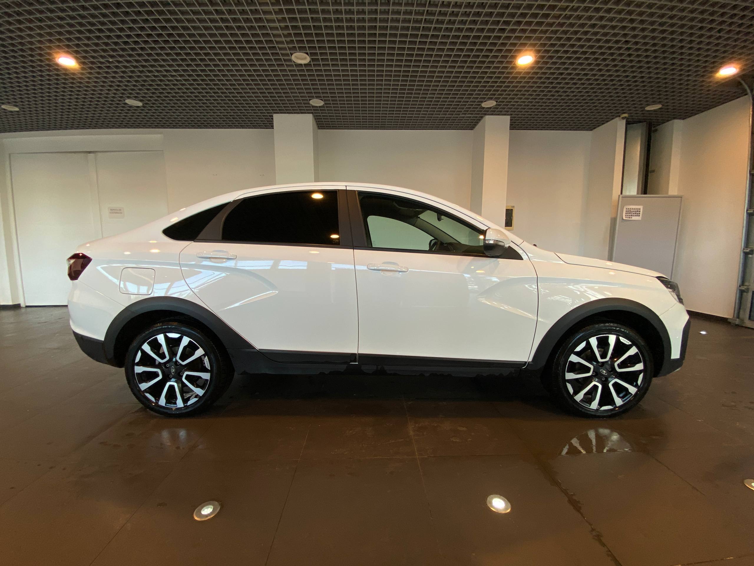 LADA VESTA