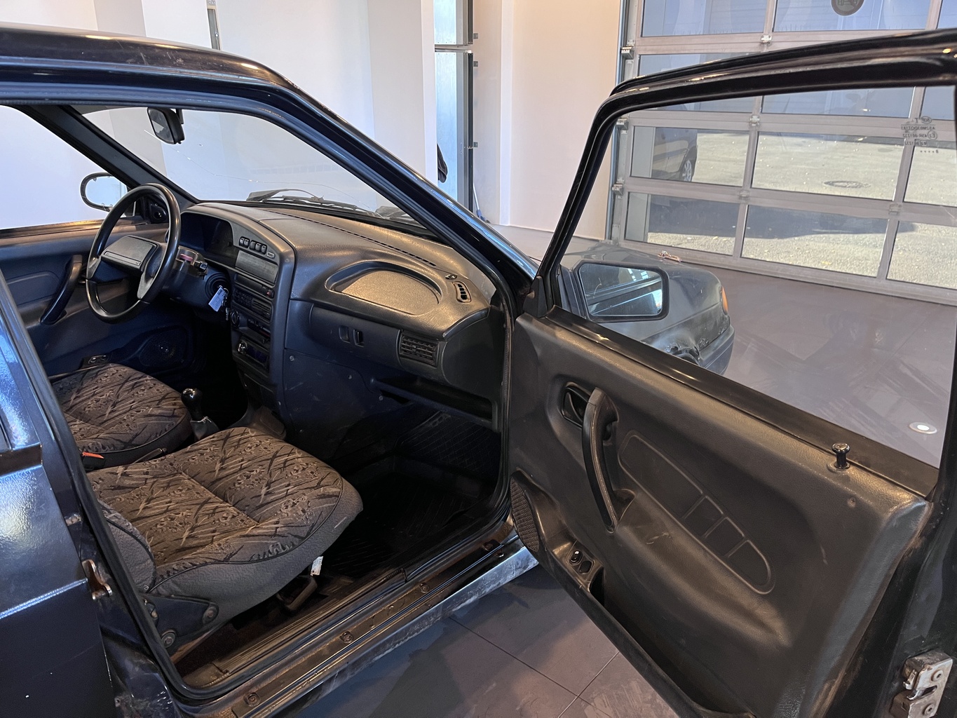 LADA 2115