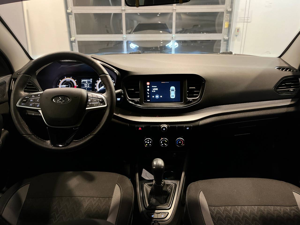 LADA VESTA