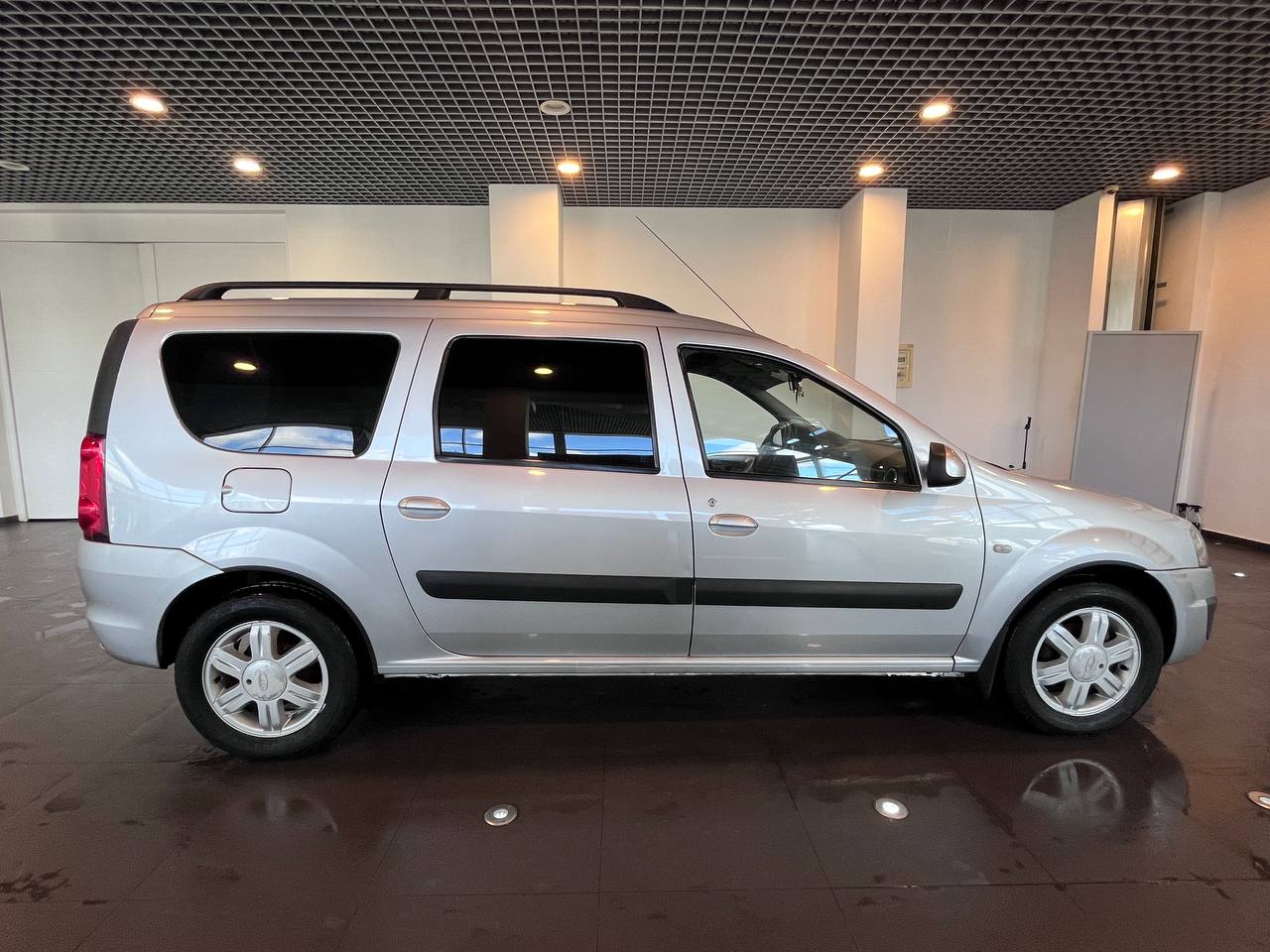 LADA LARGUS